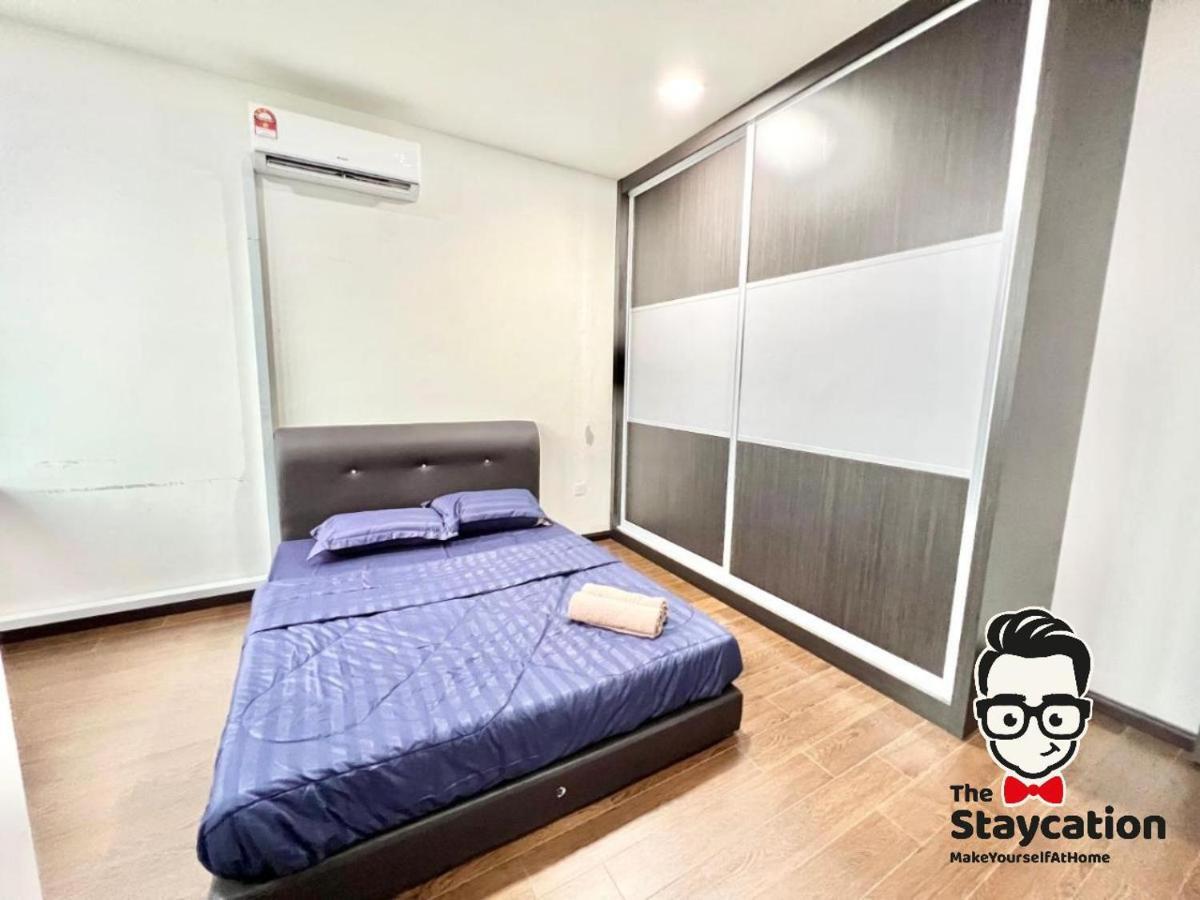 Staycation Homestay 4 Kota Samarahan D Gated House Kuching Luaran gambar