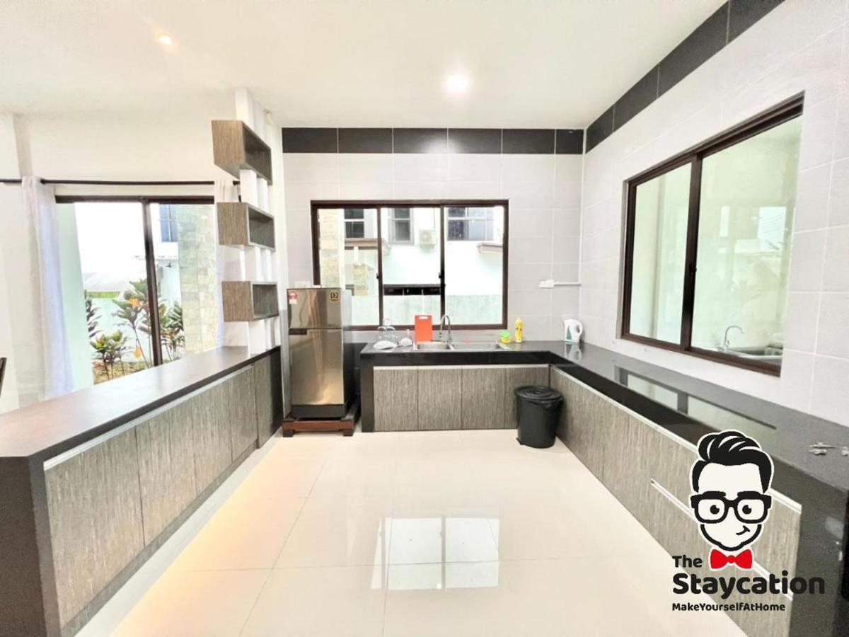 Staycation Homestay 4 Kota Samarahan D Gated House Kuching Luaran gambar